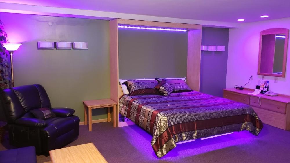 Room image 3